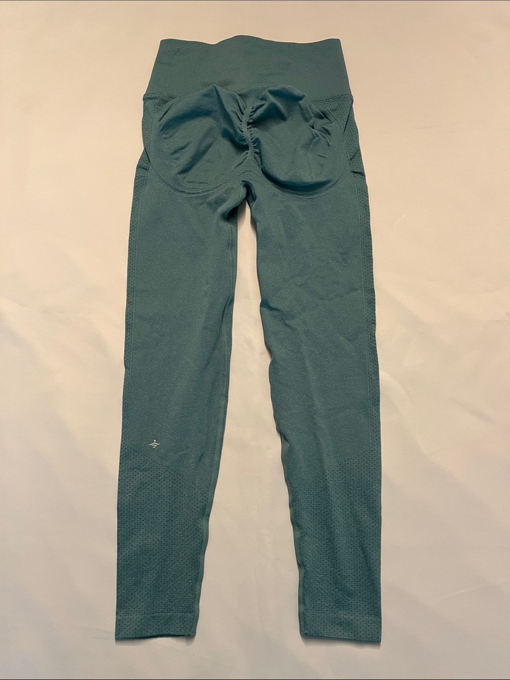HALARA High-Waist Teal Green Leggings Size Small, Like New, Butt Scrunch